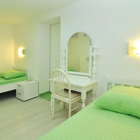 Apartment Tojcic, 1 Min Walk To The