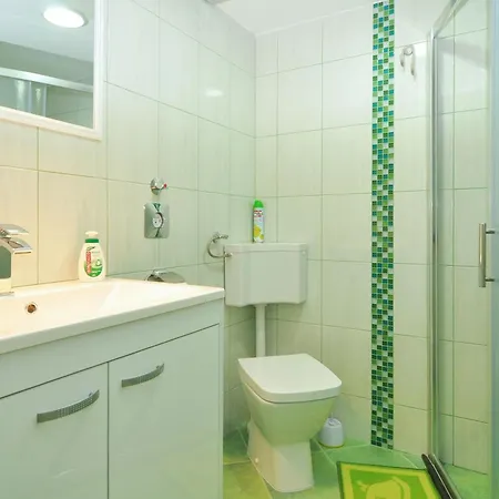 Tojcic, 1 Min Walk To The Apartment Slatine